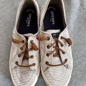 Sperry, Size 9M